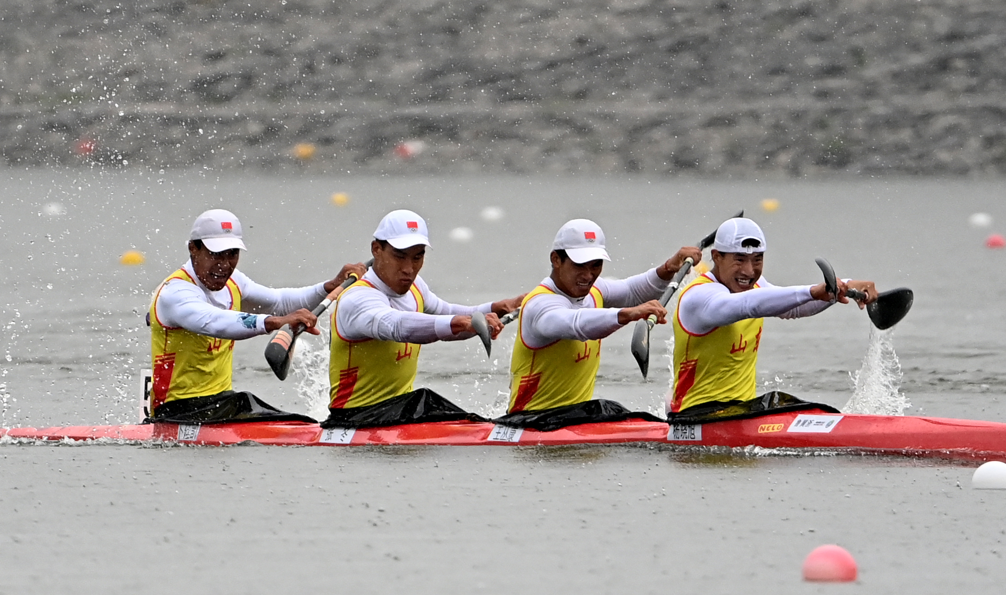 乐鱼电竞· (中国)官方网站-传统皮划艇比赛，水上竞速的经典魅力的简单介绍