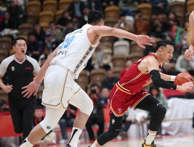 关于篮球季后赛:强队逆袭夺冠的信息 关于篮球季后赛:强队逆袭夺冠的信息