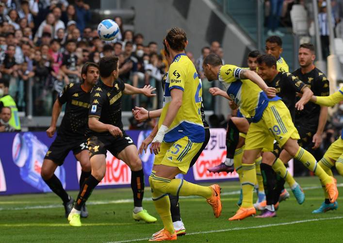 意甲引入新战术,使比赛更具观赏性与战术变化 意甲引入新战术,使比赛更具观赏性与战术变化