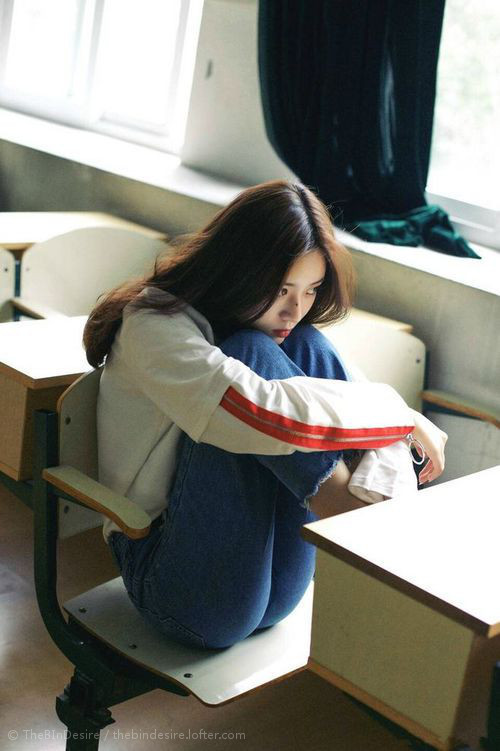 “中超赛季首轮火爆开幕,豪门争夺激烈”,中超阶段比赛