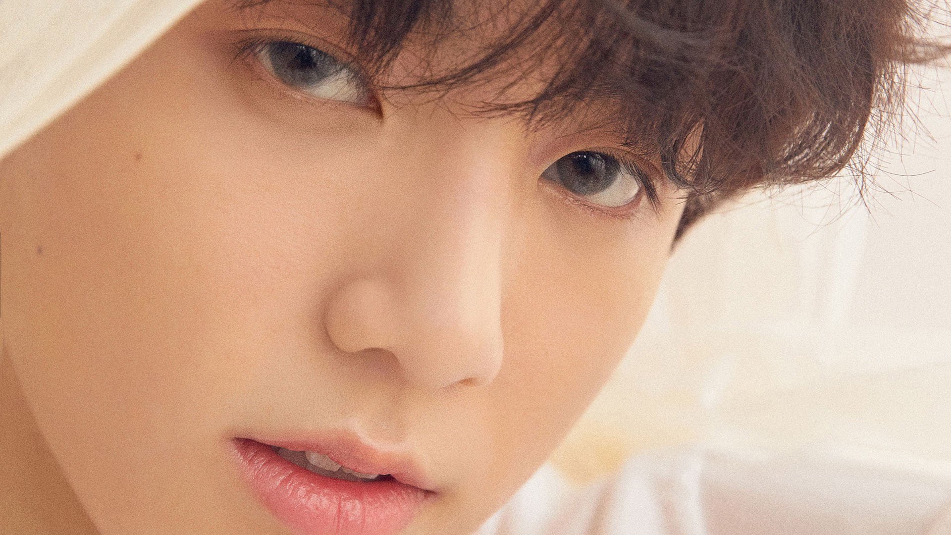 勇士连战连捷库里连中三分,勇士库里三分破纪录